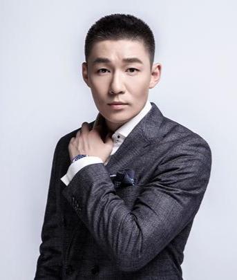 娱乐吃瓜君男演员是谁,揭秘“娱乐吃瓜君”背后神秘男演员